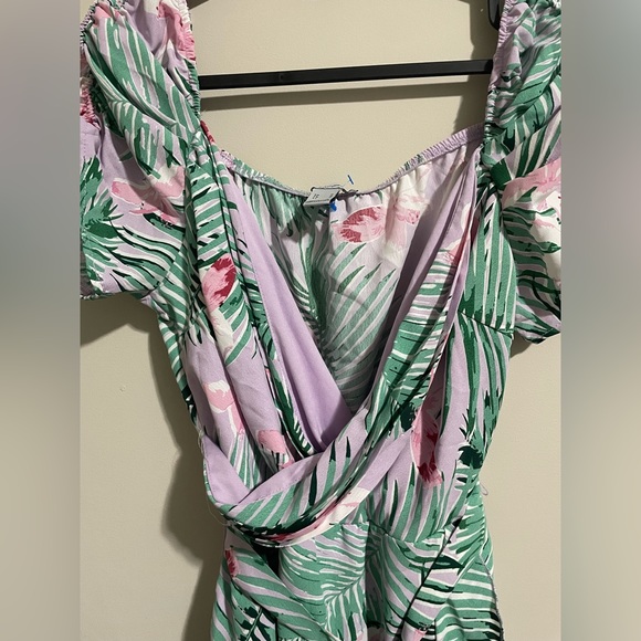 REVAMPED FLORAL DRESS - Picture 3 of 4